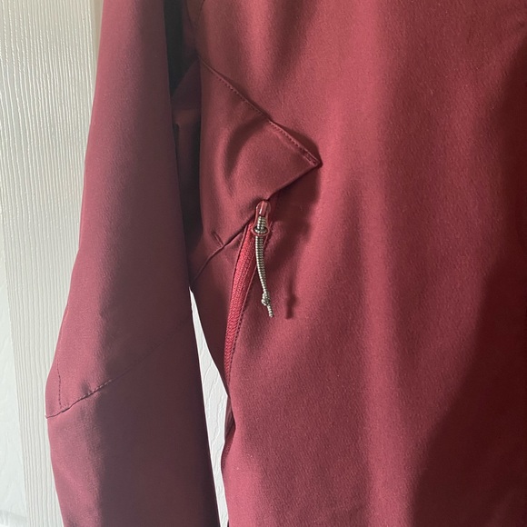 Merrell Maroon Lightweight Select Shield Jacket - Picture 6 of 11